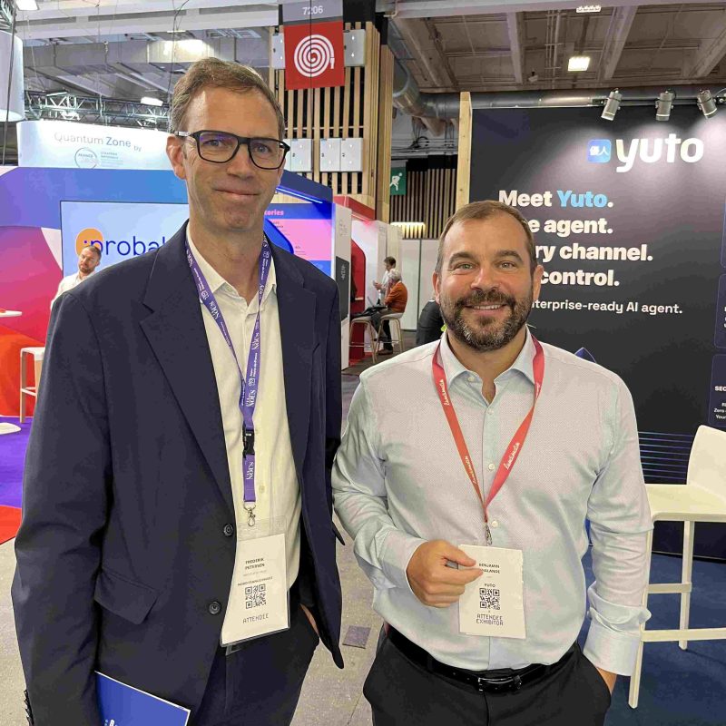 Benjamin et Frederik (Nord France Invest) au stand Yuto